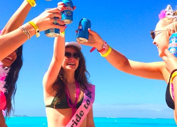 Tips for Throwing an Amazing Beach Bachelorette Party